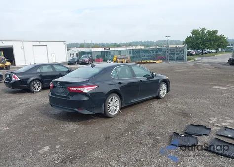 2020 Toyota Camry Xle Hybrid из США, поврежденный, VIN 4T1F31AK4LU521710